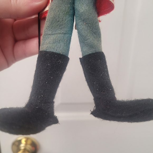 Preowned Vintage R. Dakin & Company Dream Dolls Caroler - Picture 6 of 13